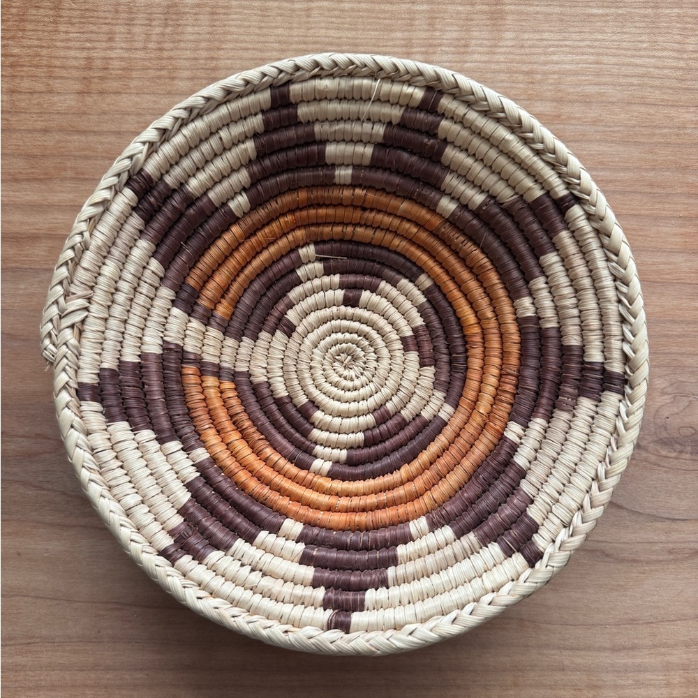 Southwestern Coiled Basket – Navajo-Inspired Wedding Pattern (8.5”)